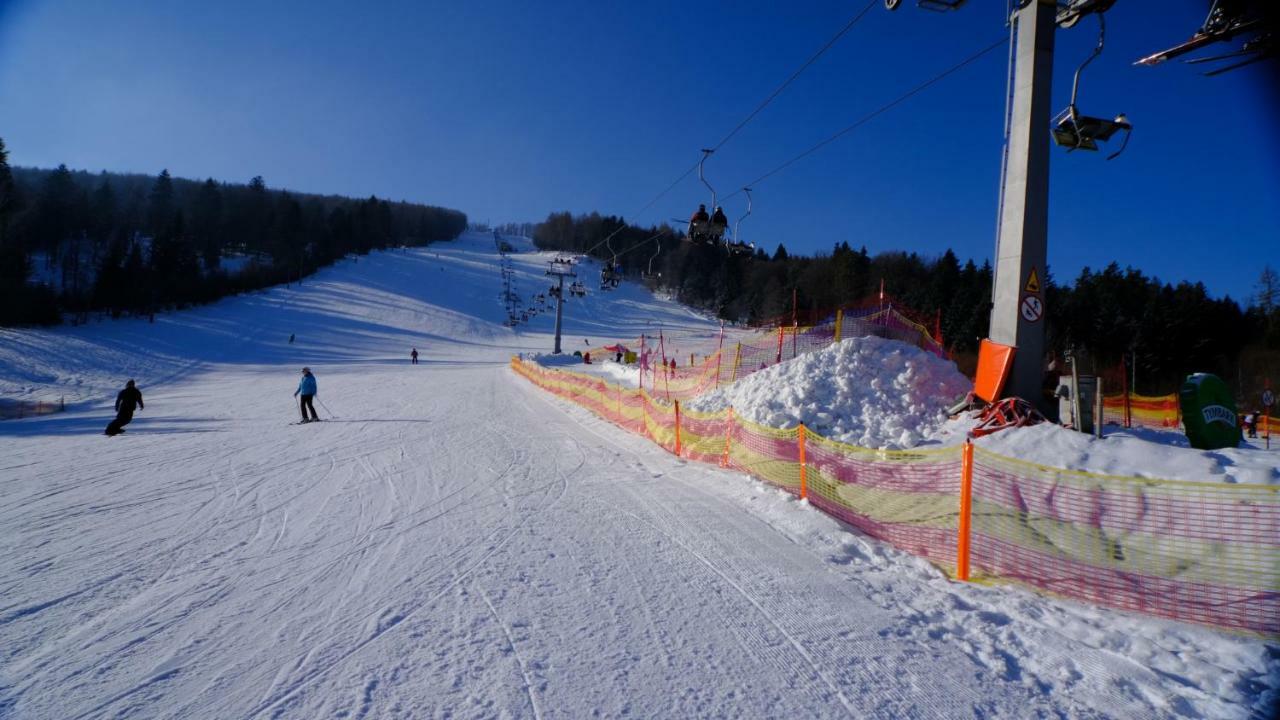 اوسترزوكي دولن Pensjonat Laworta Ski المظهر الخارجي الصورة